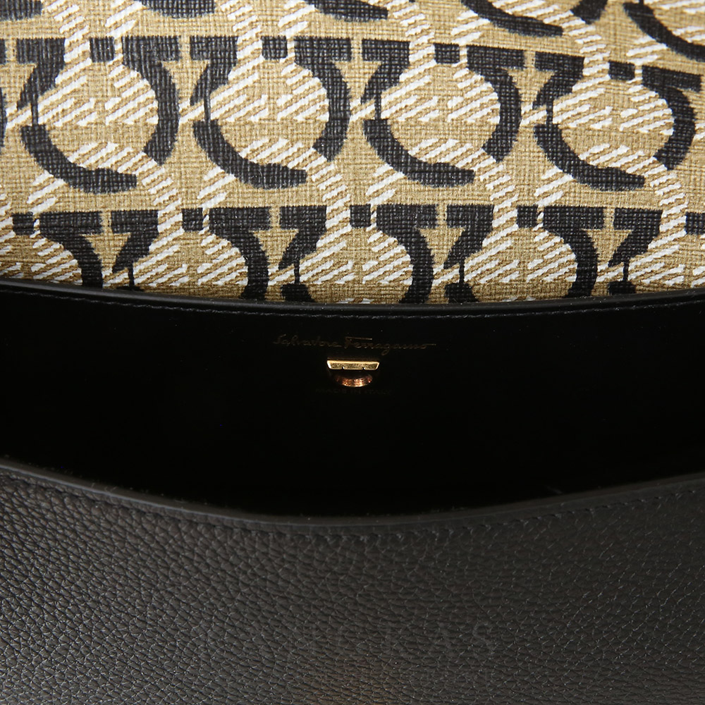 FERRAGAMO(USED)페레가모 21 I333 간치니 트레블 숄더백